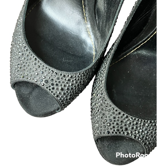🆕🆙 Gucci Black Suede Crystal Slingback Peep Toe Heels (mismatched size) - Picture 3 of 6